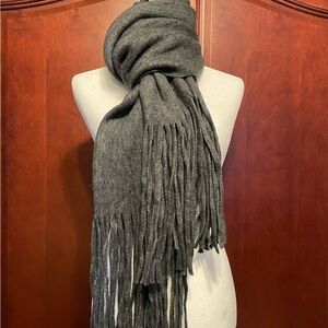 Lucky Brand Unisex Gray Oversized Scarf with Fringe NWT